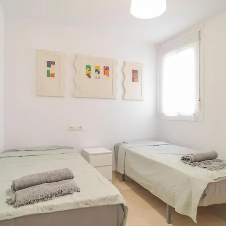 2 Bedroom Awesome In Apartment Estepona